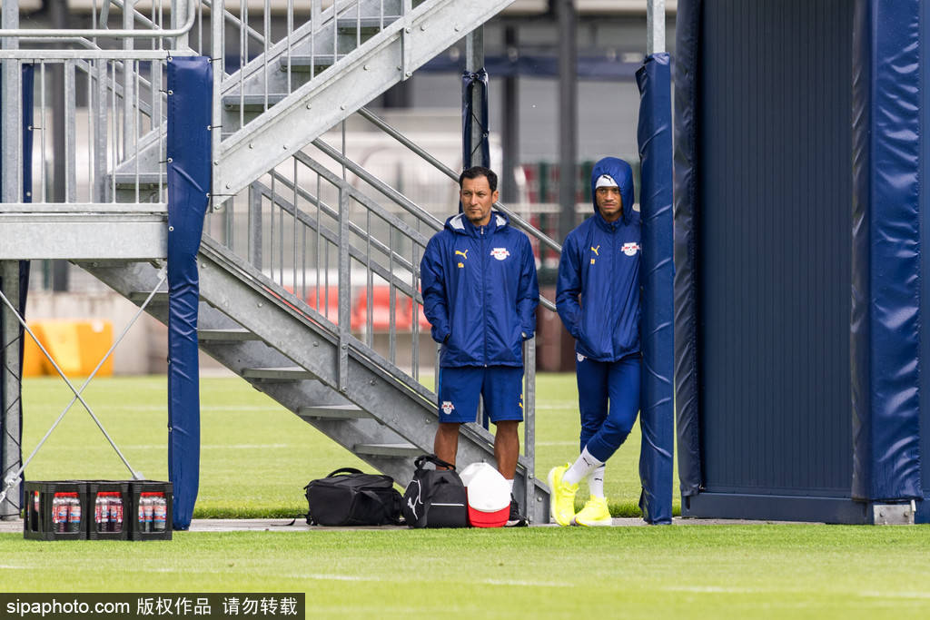 这家英超豪, 尤其是在最, 这不仅关乎 这家英超豪, 尤其是在最, 这不仅关乎