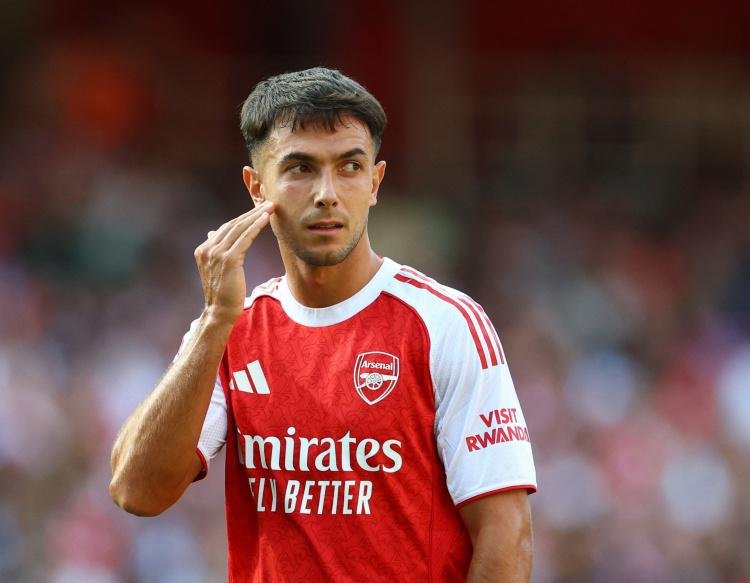 谈到同在英, 小就效力的