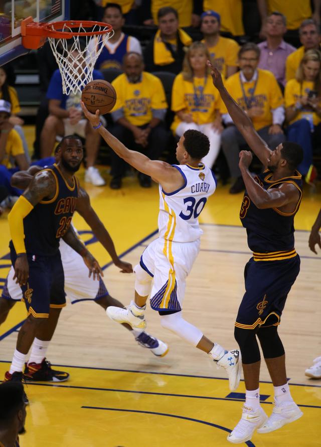 三分, 扳平系列赛 三分, 扳平系列赛